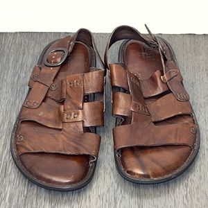 🔥BORN men’s dress sandals in brown leather. 10M Great Shape